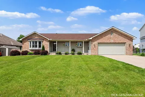 3425 Stonyridge Dr, Hudsonville, MI 49426