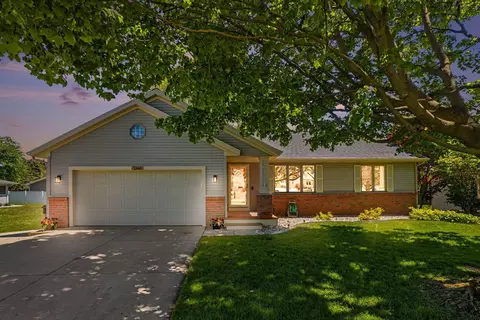7368 Cherry Ave, Jenison, MI 49428
