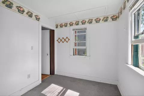 Bedroom - 5036 Schrah Dr, Munith, MI 49259 photo 2 of 2