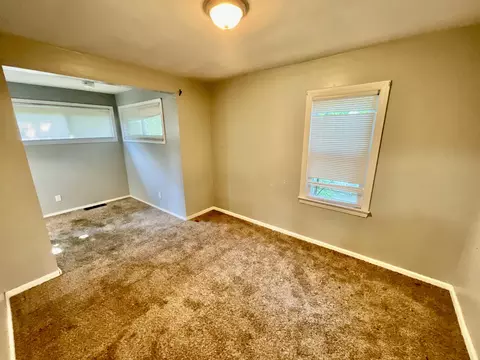Bedroom - 535 Orange St, Jackson, MI 49202 photo 2 of 2