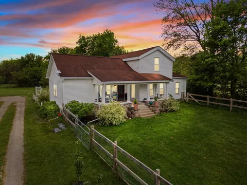 3331 Mauck Rd, Hillsdale, MI 49242