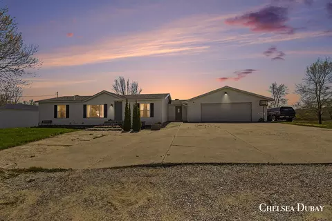 1734 Arthur St, Marne, MI 49435