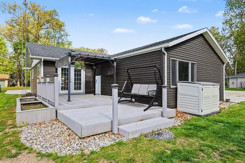 291 Audell Dr, Brooklyn, MI 49230