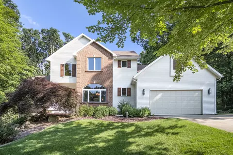 7751 Austinridge Dr SE, Caledonia, MI 49316