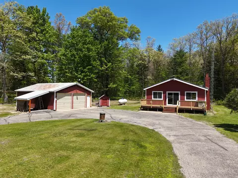 663 Seaman Rd, Wellston, MI 49689