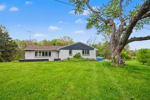 5712 N 24th St, Kalamazoo, MI 49004