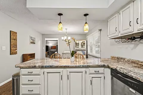Kitchen - 4774 Benelux Ct, Jackson, MI 49201 photo 3 of 3