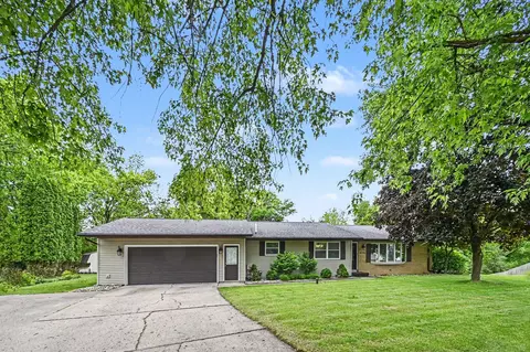 Exterior - 4774 Benelux Ct, Jackson, MI 49201 photo 2 of 9