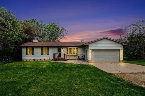 2697 E Clinton Trl, Charlotte, MI 48813