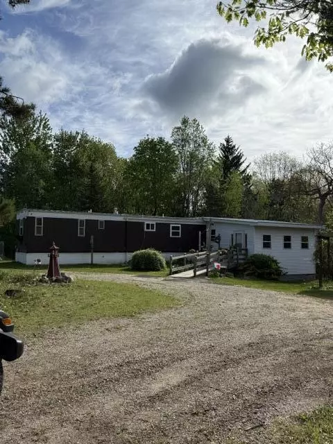 6572 Cottonwood Ave, Big Rapids, MI 49307
