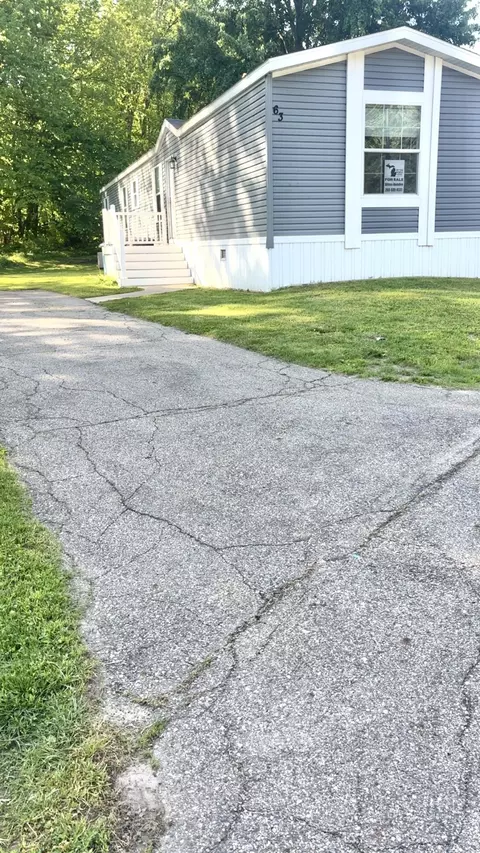 7604 Red Arrow Hwy, Watervliet, MI 49098