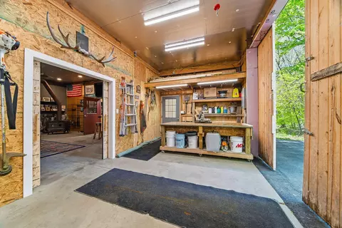 Entry Way - 2099 E Clear Lake Rd, Buchanan, MI 49107 photo 2 of 2