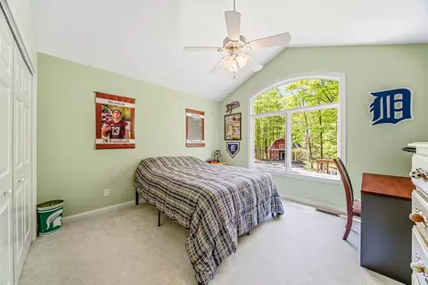 Bedroom - 2099 E Clear Lake Rd, Buchanan, MI 49107 photo 3 of 5