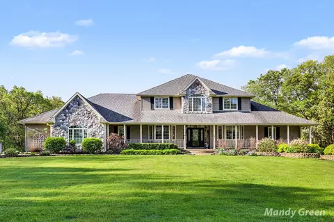 6900 Archway Dr NE, Rockford, MI 49341