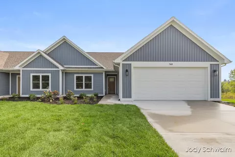 748 Noble Dr, Belding, MI 48809
