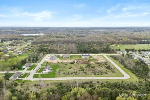 View/Area - 748 Noble Dr, Belding, MI 48809 photo 4 of 5