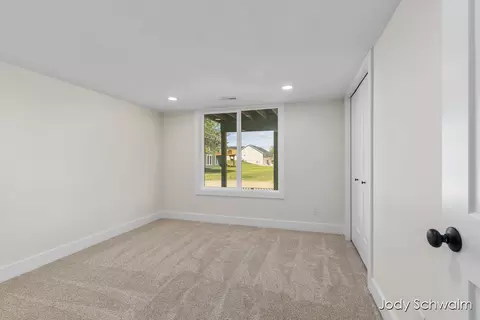 Bedroom - 748 Noble Dr, Belding, MI 48809 photo 4 of 4