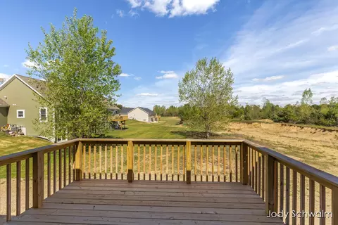 Exterior - 748 Noble Dr, Belding, MI 48809 photo 3 of 4