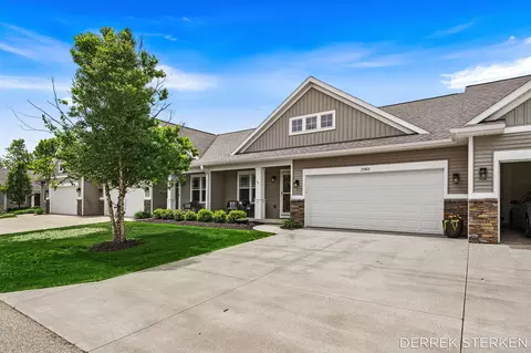 2983 Raspberry Ln, Holland, MI 49424