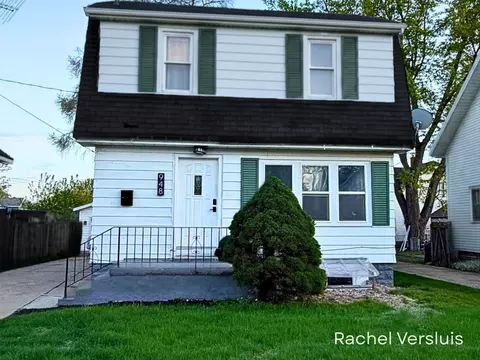 948 Richmond St NW, Grand Rapids, MI 49504