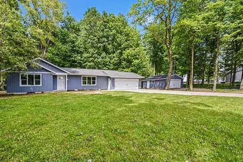 5615 Duncan Ln SE, Caledonia, MI 49316