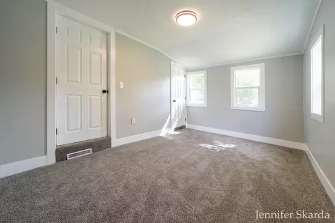 Bedroom - 415 N State Rd, Belding, MI 48809 photo 2 of 5