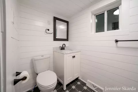 Bath - 415 N State Rd, Belding, MI 48809 photo 1 of 2