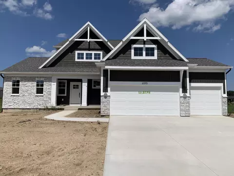 6595 Inwood Ridge Dr NE, Rockford, MI 49341