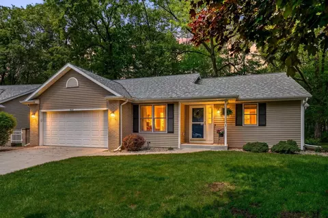 9616 Anna Maria Ct, Portage, MI 49002