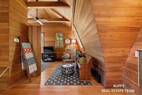 Entry Way - 8282 W Harrison Rd, Mears, MI 49436 photo 3 of 7