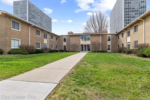 1550 Cherboneau Pl #221, Detroit, MI 48207