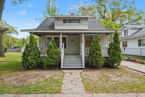 1774 Dyson St, Muskegon, MI 49442