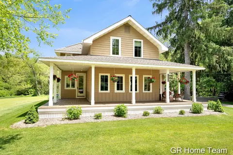 5420 Whitneyville Ave SE, Alto, MI 49302