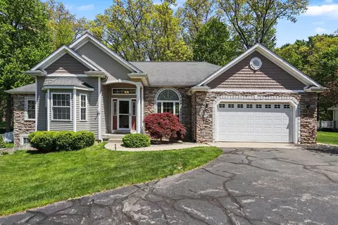 5077 Shane St, Kalamazoo, MI 49009