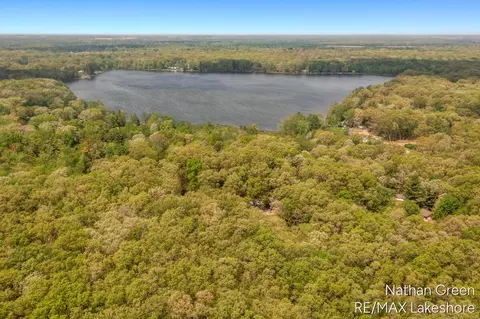 957 Maple St, Pullman, MI 49450 photo 27