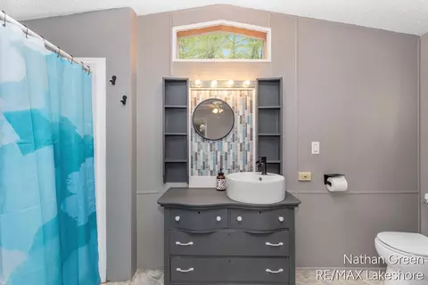 957 Maple St, Pullman, MI 49450 photo 14