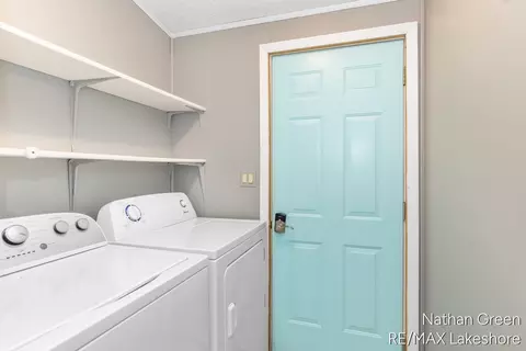 957 Maple St, Pullman, MI 49450 photo 17