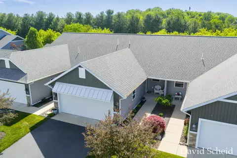 8107 Byron Creek Dr SW, Byron Center, MI 49315