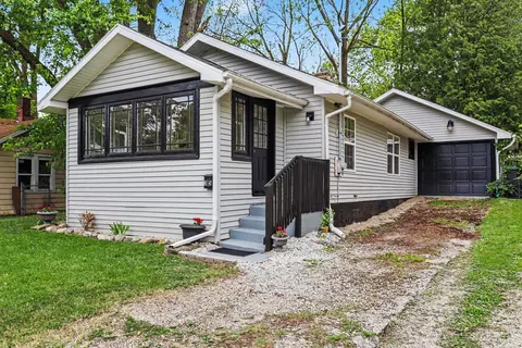 35 W Grand Circle Ave, Battle Creek, MI 49037