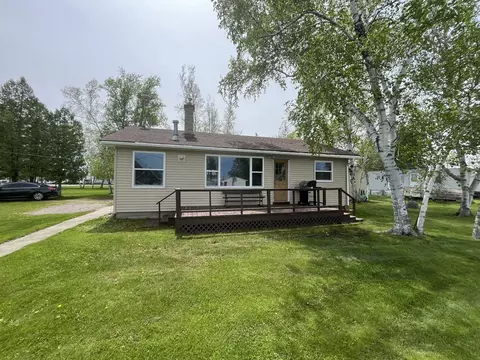 11200 W Shore Dr, Houghton Lake, MI 48629
