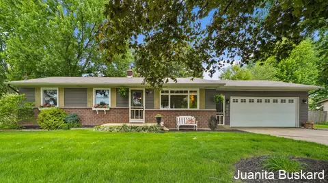 3033 New Holland St, Hudsonville, MI 49426