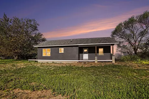 6193 S Pere Marquette Hwy, Pentwater, MI 49449