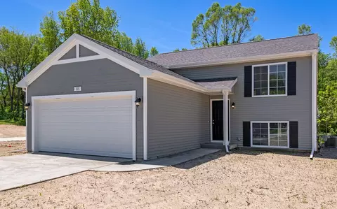917 Valley View Ct, Marshall, MI 49068