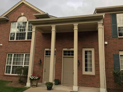 20209 Chesapeake Cir, Walled Lake, MI 48390