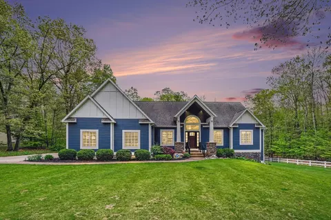 4895 Terravita Dr, Whitehall, MI 49461