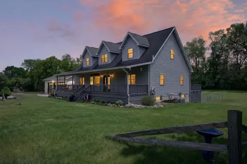 Exterior - 7121 Glendale Pl, Jackson, MI 49201 photo 3 of 4