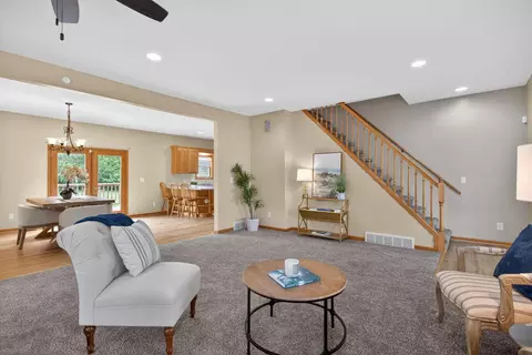 Living - 7121 Glendale Pl, Jackson, MI 49201 photo 4 of 4
