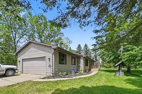 1691 N Michigan Rd, Eaton Rapids, MI 48827