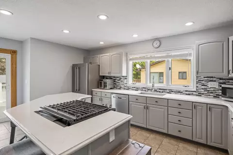Kitchen - 607 Apache Dr, Fremont, MI 49412 photo 1 of 3