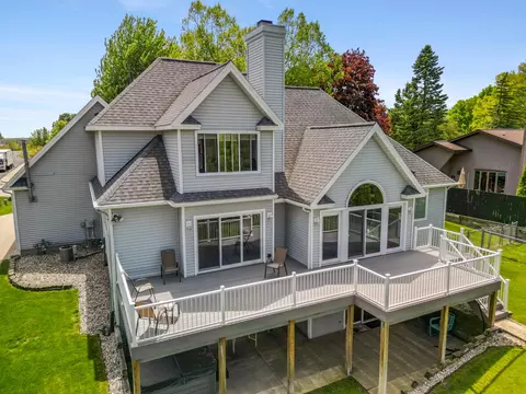 Exterior - 607 Apache Dr, Fremont, MI 49412 photo 2 of 2